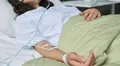 Mujer británica presenta hinchazón en el abdomen, creyó que era premenopausia, pero era cáncer: murió meses después