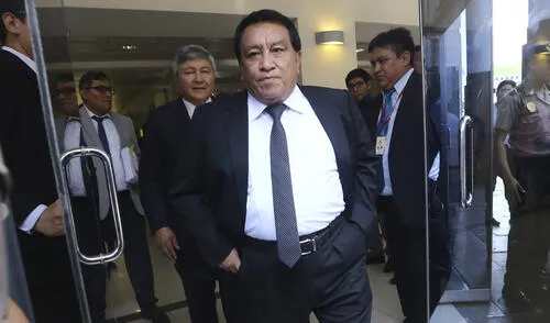 La fiscalía atribuye a José Luna Gálvez dirigir una organización criminal al interior de Podemos Perú