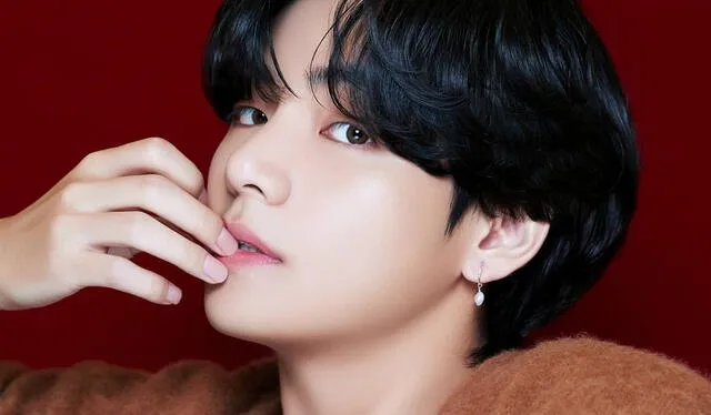Kim Taehyung es un popular artista k-pop. Forma parte del grupo BTS, donde se desempeña en el puesto de visual y vocalista barítono. Foto: BIGHIT Kim Taehyung es un popular artista k-pop. Forma parte del grupo BTS, donde se desempeña en el puesto de visual y vocalista barítono. Foto: BIGHIT
